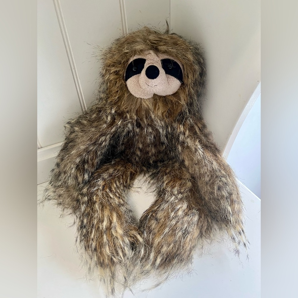 Jellycat Cyril the Sloth Plush - Brown and Cream